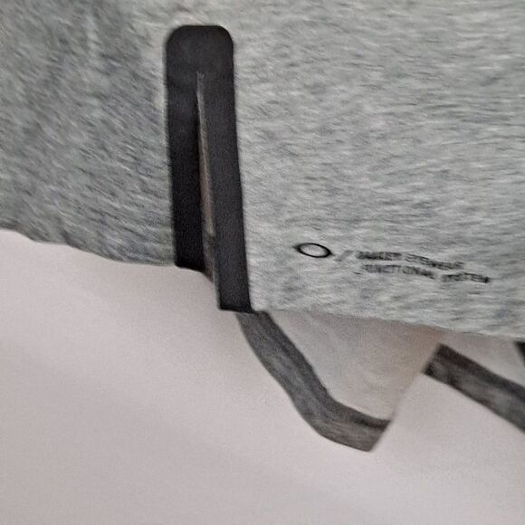 Oakley Mens Method 3/4 raglan sleeve top. NWT - Picture 7 of 10